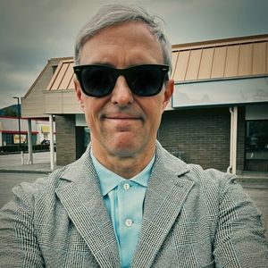 Meet your Posher, Jay